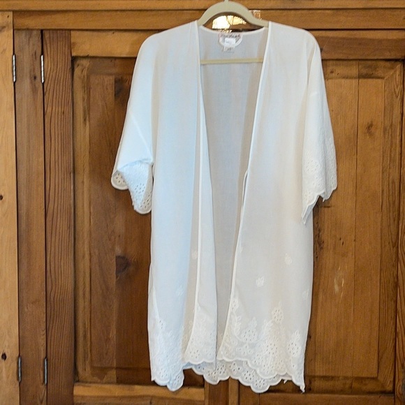 Linea Donatella White Gorgeous Cotton Eyelet Robe Sz. S/M Bridal - Picture 4 of 16